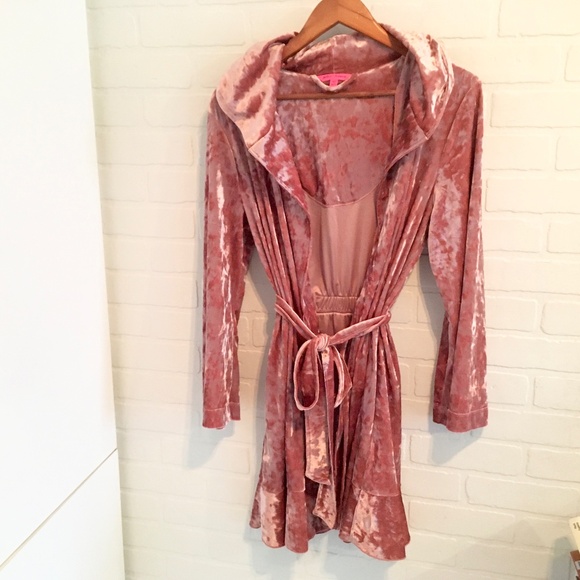 Betsey Johnson Mini Robe Hoodie Crushed Velvet Pink Ruffled hem Flare sleeve M/L - Picture 8 of 13